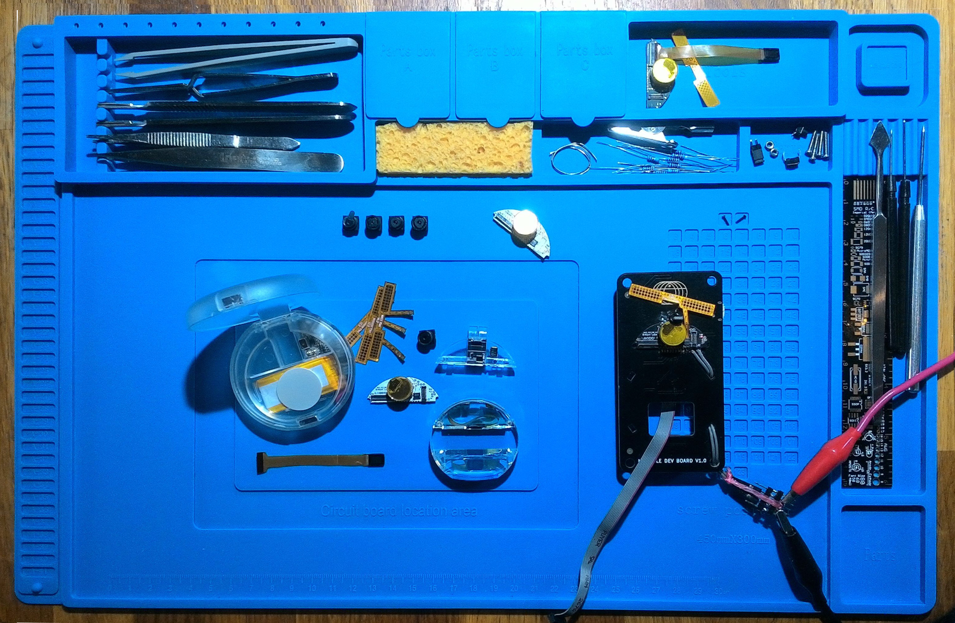 Un portrait de Josuah, probablement dans un cadre professionnel ou lié à la technologie.